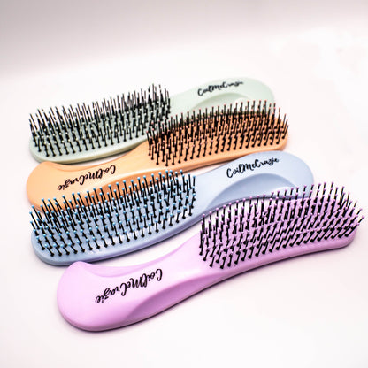 Signature Detangling Brush